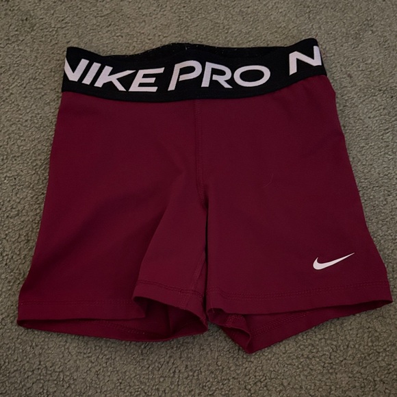Nike Pro Women's Maroon Athletic Shorts - Picture 1 of 1